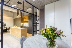 nowoczesne wnetrze showroomu